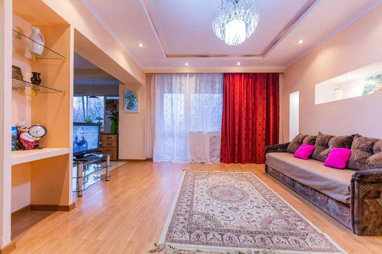 Ferienwohnung Бальзака 4 Almaty