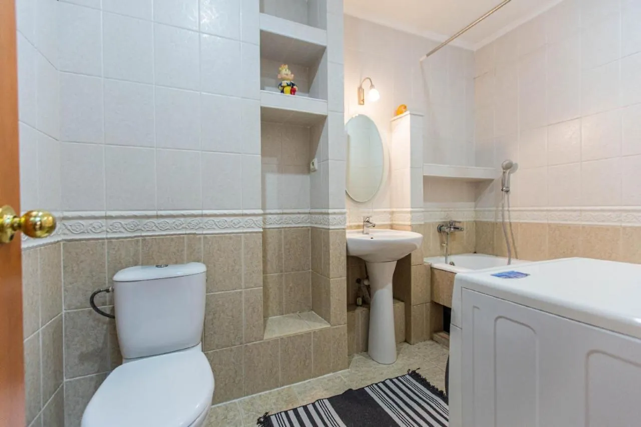 Ferienwohnung Бальзака 4 Almaty Apartment